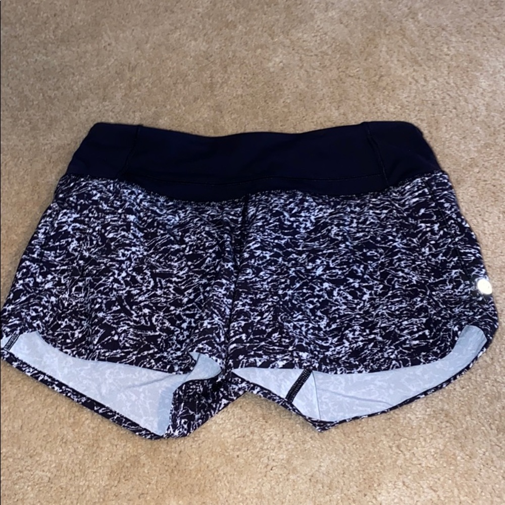 CUTE LuLuLemon shorts